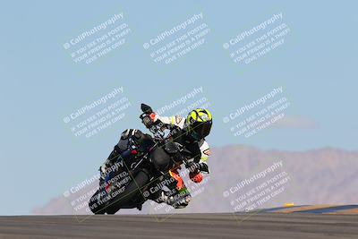 media/Oct-01-2023-SoCal Trackdays (Sun) [[4c570cc352]]/Turn 9 Set 2 (10am)/